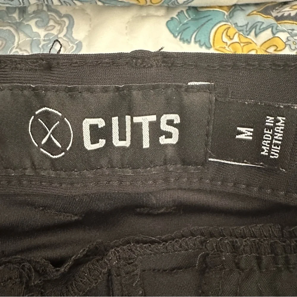 Cuts • Men's AO 5-Pocket Pant in‎ Black Slim-Fit